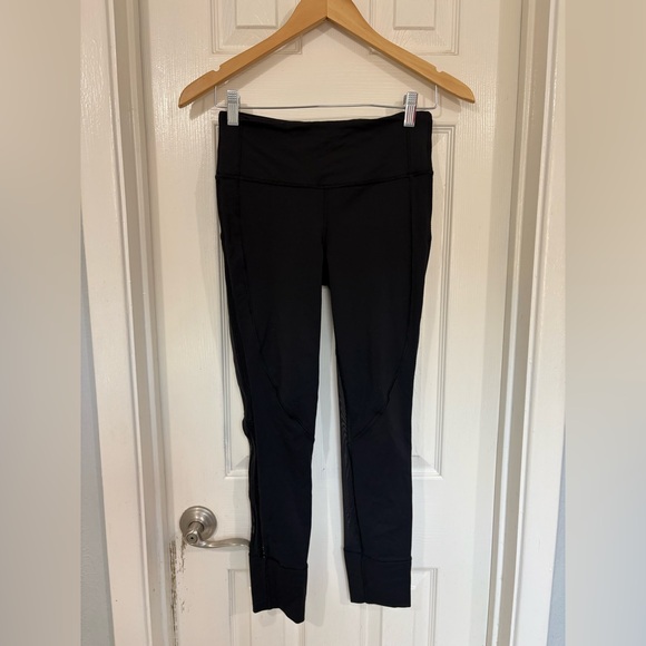 lululemon athletica Pants - Lululemon HIT IT Crop 25" Black Leggings